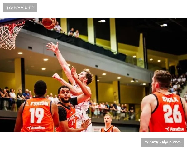 珀尔特尔内线稳定贡献 猛龙中锋15分但防守端被针对